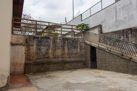 Casa para alugar com 600m², 1 quarto e 2 vagas Casa para alugar com 600m², 1 quarto e 2 vagasQuintal