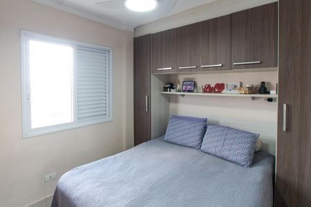Apartamento à venda com 77m², 3 quartos e 2 vagas Apartamento à venda com 77m², 3 quartos e 2 vagasSuíte