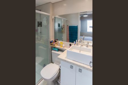 Apartamento à venda com 77m², 3 quartos e 2 vagas Apartamento à venda com 77m², 3 quartos e 2 vagasBanheiro da Suíte