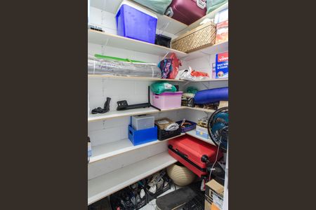 Apartamento à venda com 77m², 3 quartos e 2 vagas Apartamento à venda com 77m², 3 quartos e 2 vagasDespensa