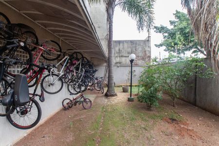 Apartamento à venda com 77m², 3 quartos e 2 vagas Apartamento à venda com 77m², 3 quartos e 2 vagasBicicletário