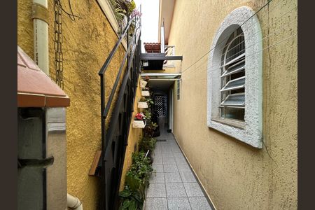 Casa para alugar com 178m², 3 quartos e 2 vagas Casa para alugar com 178m², 3 quartos e 2 vagasEscada retrátil