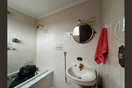 Casa para alugar com 178m², 3 quartos e 2 vagas Casa para alugar com 178m², 3 quartos e 2 vagasBanheiro Suíte