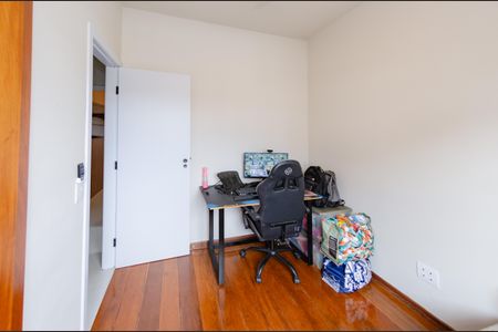 Quarto 1 de apartamento para alugar com 3 quartos, 101m² em Nova Granada, Belo Horizonte