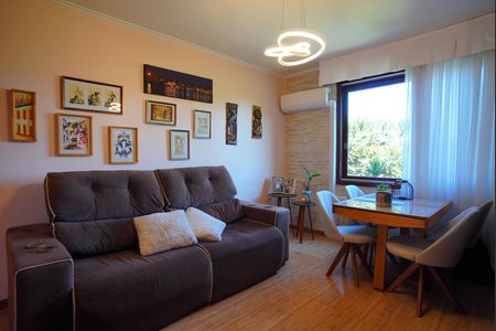 Sala de apartamento para alugar com 2 quartos, 74m² em Jardim do Salso, Porto Alegre