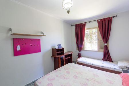 Casa à venda com 255m², 3 quartos e 2 vagasQuarto 2