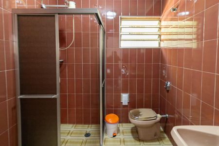 Casa à venda com 255m², 3 quartos e 2 vagasBanheiro da Suíte