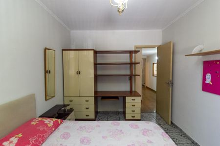 Casa à venda com 255m², 3 quartos e 2 vagasQuarto 2