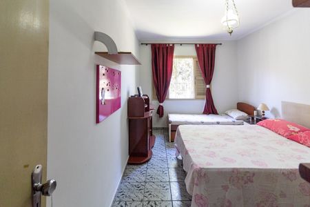 Casa à venda com 255m², 3 quartos e 2 vagasQuarto 2