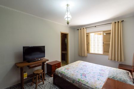 Casa à venda com 255m², 3 quartos e 2 vagasQuarto 3 - Suíte