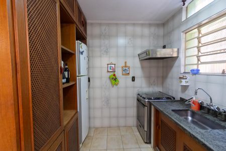 Casa à venda com 255m², 3 quartos e 2 vagasCozinha