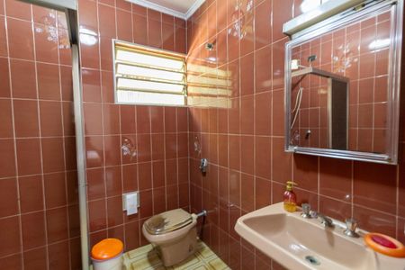 Casa à venda com 255m², 3 quartos e 2 vagasBanheiro da Suíte