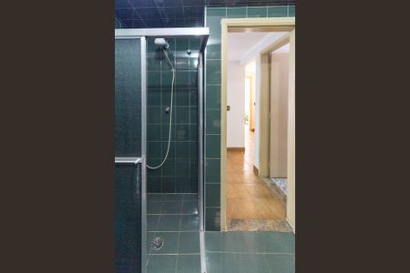 Casa à venda com 255m², 3 quartos e 2 vagasBanheiro Social 2