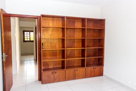 Casa para alugar com 570m², 3 quartos e 10 vagas Casa para alugar com 570m², 3 quartos e 10 vagasQuarto 1