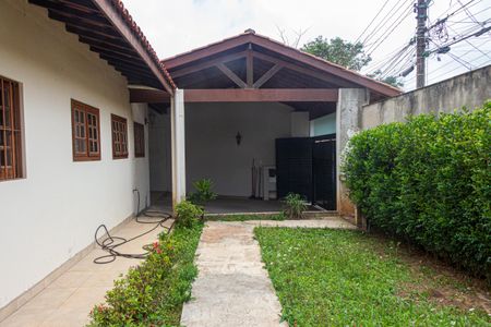 Casa para alugar com 570m², 3 quartos e 10 vagas Casa para alugar com 570m², 3 quartos e 10 vagasÁrea Externa