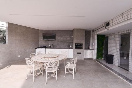 Apartamento à venda com 77m², 3 quartos e 2 vagasÁrea comum - Churrasqueira