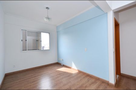 Apartamento à venda com 77m², 3 quartos e 2 vagasQuarto 1 