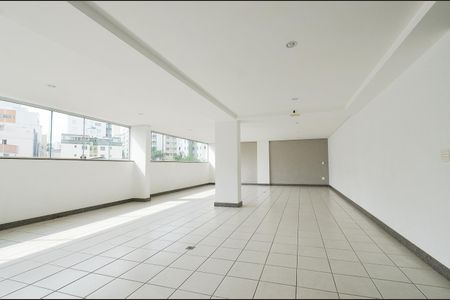 Apartamento à venda com 77m², 3 quartos e 2 vagasÁrea comum - Salão de festas