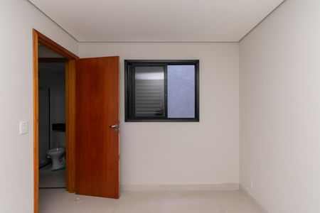 Quarto 2 de apartamento para alugar com 2 quartos, 40m² em Vila Prudente, São Paulo