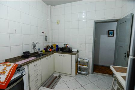 Apartamento à venda com 92m², 3 quartos e sem vagaCozinha