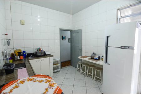 Apartamento à venda com 92m², 3 quartos e sem vagaCozinha