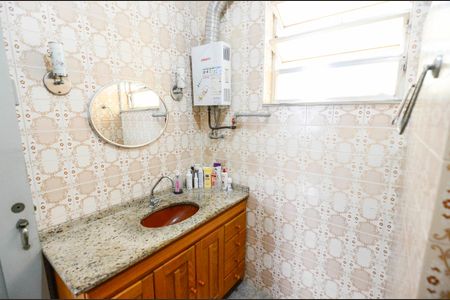 Apartamento à venda com 92m², 3 quartos e sem vagaBanheiro