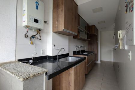 Apartamento à venda com 75m², 3 quartos e 1 vagaÁrea de Serviço