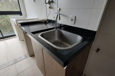 Apartamento à venda com 75m², 3 quartos e 1 vagaÁrea de Serviço