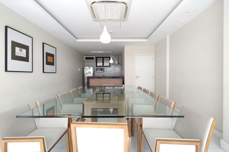 Apartamento à venda com 75m², 3 quartos e 1 vagaÁrea comum - Salão de festas