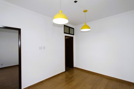 Sala de casa para alugar com 2 quartos, 70m² em Caiçara-adelaide, Belo Horizonte