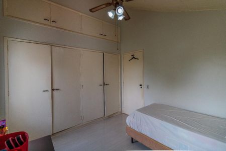 Casa à venda com 240m², 4 quartos e 3 vagas