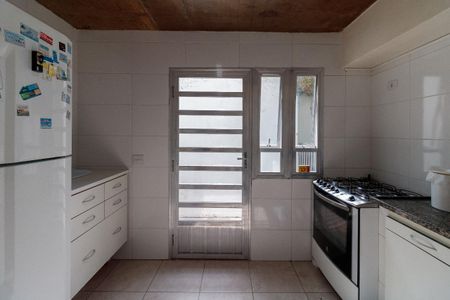 Casa à venda com 240m², 4 quartos e 3 vagas