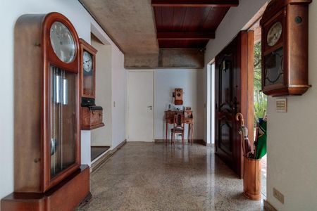 Casa à venda com 240m², 4 quartos e 3 vagas