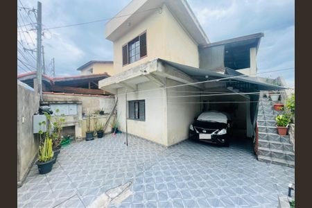 Casa à venda com 158m², 5 quartos e 2 vagas Casa à venda com 158m², 5 quartos e 2 vagasGaragem