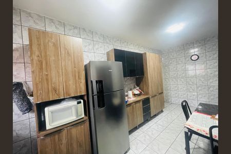 Casa à venda com 158m², 5 quartos e 2 vagas Casa à venda com 158m², 5 quartos e 2 vagasCozinha