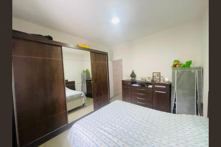 Casa à venda com 158m², 5 quartos e 2 vagas Casa à venda com 158m², 5 quartos e 2 vagasQuarto 3