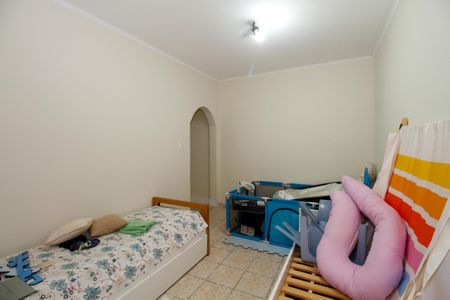 Casa à venda com 280m², 4 quartos e 2 vagas Casa à venda com 280m², 4 quartos e 2 vagasQuarto 2