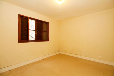 Casa à venda com 280m², 4 quartos e 2 vagas Casa à venda com 280m², 4 quartos e 2 vagasQuarto 1