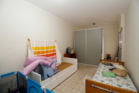 Casa à venda com 280m², 4 quartos e 2 vagas Casa à venda com 280m², 4 quartos e 2 vagasQuarto 2