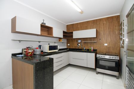 Casa à venda com 280m², 4 quartos e 2 vagas Casa à venda com 280m², 4 quartos e 2 vagasCozinha