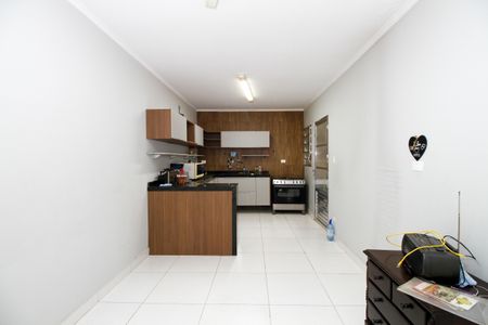 Casa à venda com 280m², 4 quartos e 2 vagas Casa à venda com 280m², 4 quartos e 2 vagasCozinha