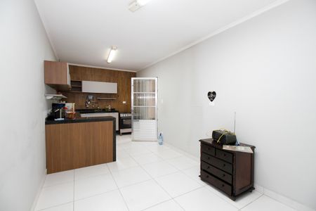 Casa à venda com 280m², 4 quartos e 2 vagas Casa à venda com 280m², 4 quartos e 2 vagasCozinha