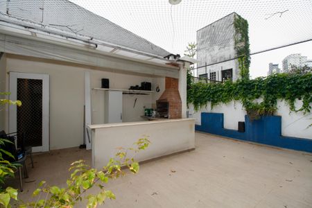 Casa à venda com 280m², 4 quartos e 2 vagas Casa à venda com 280m², 4 quartos e 2 vagasVaranda Gourmet