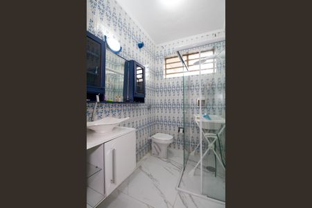 Casa à venda com 280m², 4 quartos e 2 vagas Casa à venda com 280m², 4 quartos e 2 vagasBanheiro Social 2