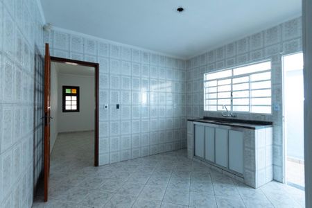 Casa para alugar com 85m², 2 quartos e 2 vagas Casa para alugar com 85m², 2 quartos e 2 vagasCozinha