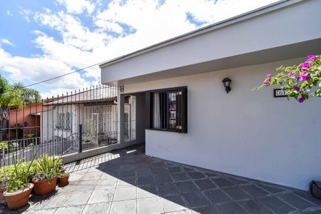 Casa à venda com 300m², 3 quartos e 2 vagasFachada