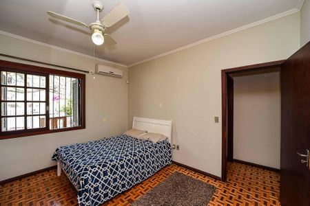 Suíte 1 de casa à venda com 3 quartos, 300m² em Três Figueiras, Porto Alegre