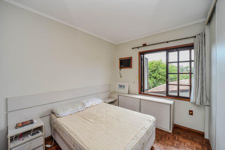 Casa à venda com 300m², 3 quartos e 2 vagasSuíte 2