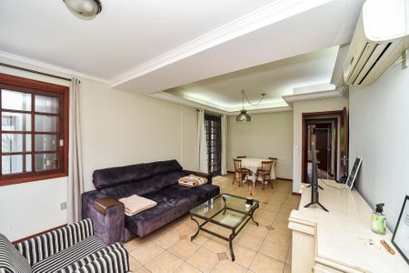 Casa à venda com 300m², 3 quartos e 2 vagasSala