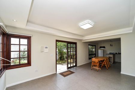 Casa à venda com 300m², 3 quartos e 2 vagasEspaço Gourmet